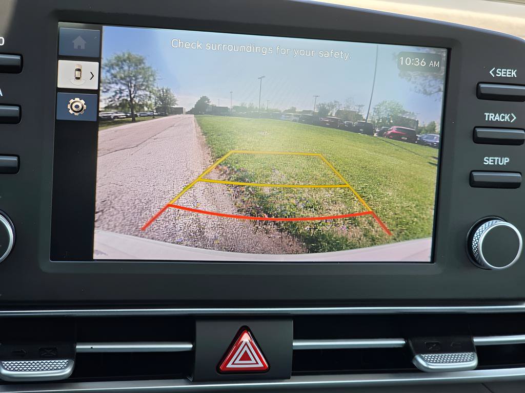 New 2026 Hyundai Elantra SE FWD image 18
