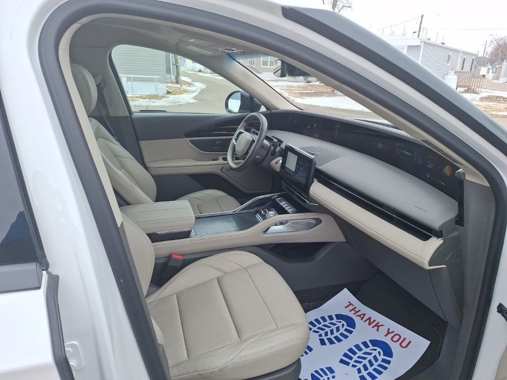 Used 2024 Lincoln Nautilus Premier w/ Equipment Group 102A image 21