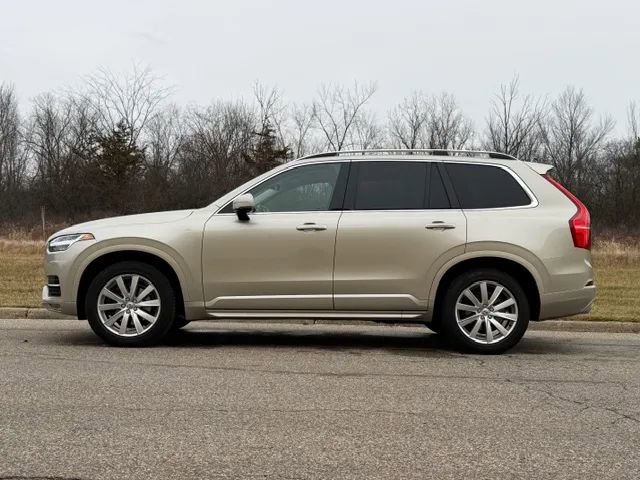 Used 2016 Volvo XC90 T6 Momentum w/ Protection Package Plus image 4