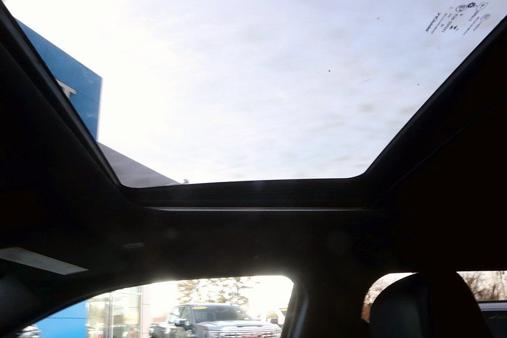 Used 2025 Dodge Durango GT image 34