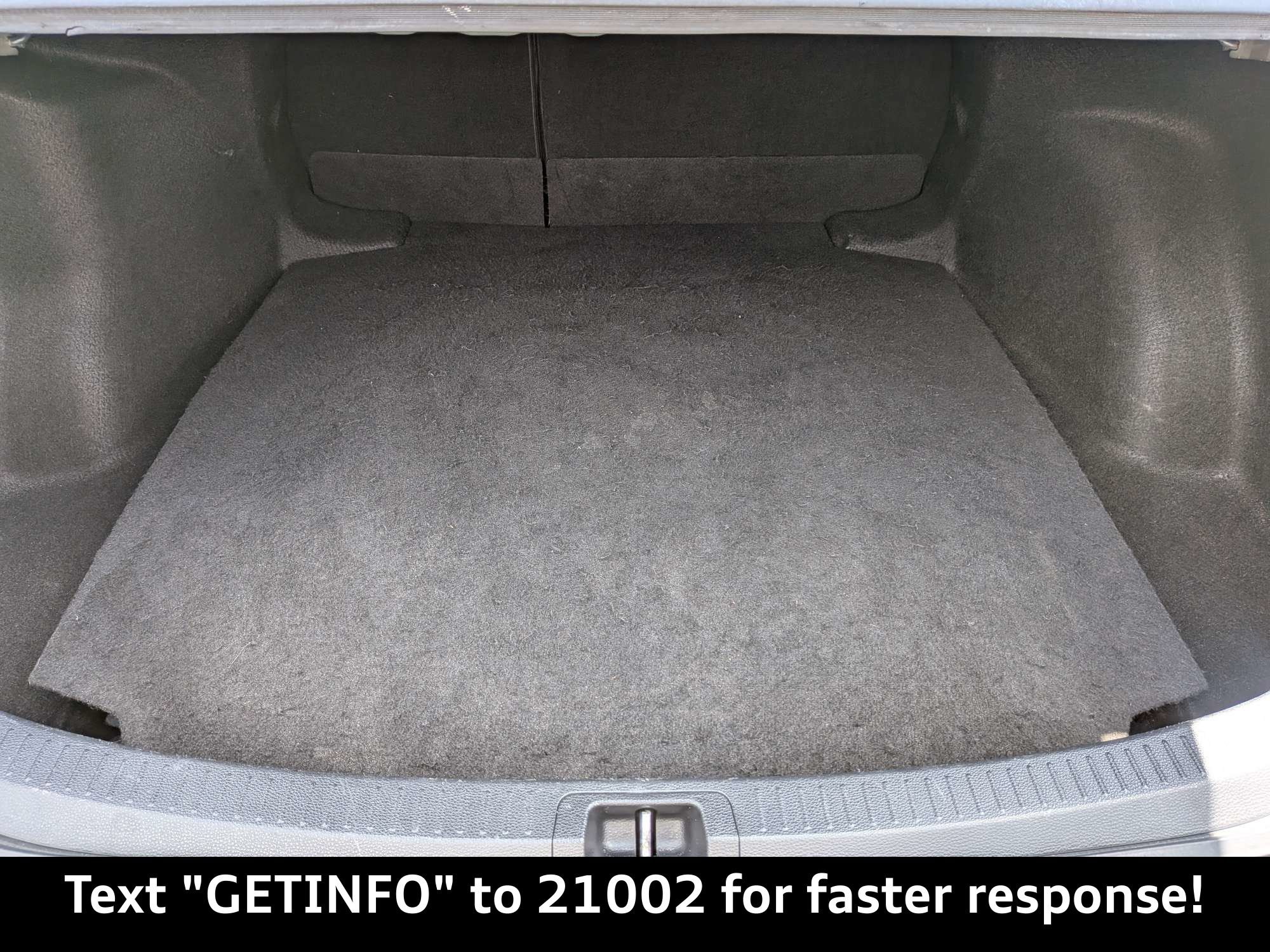 Used 2020 Toyota Corolla LE FWD image 16