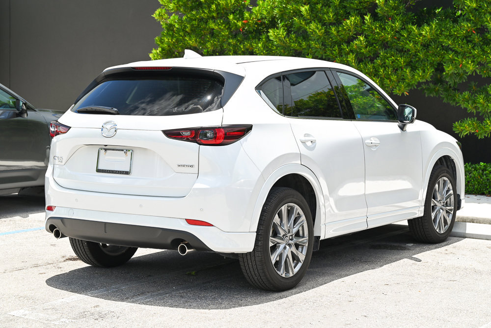 Certified 2025 MAZDA CX-5 AWD 2.5 S w/ Premium Plus Pkg image 4