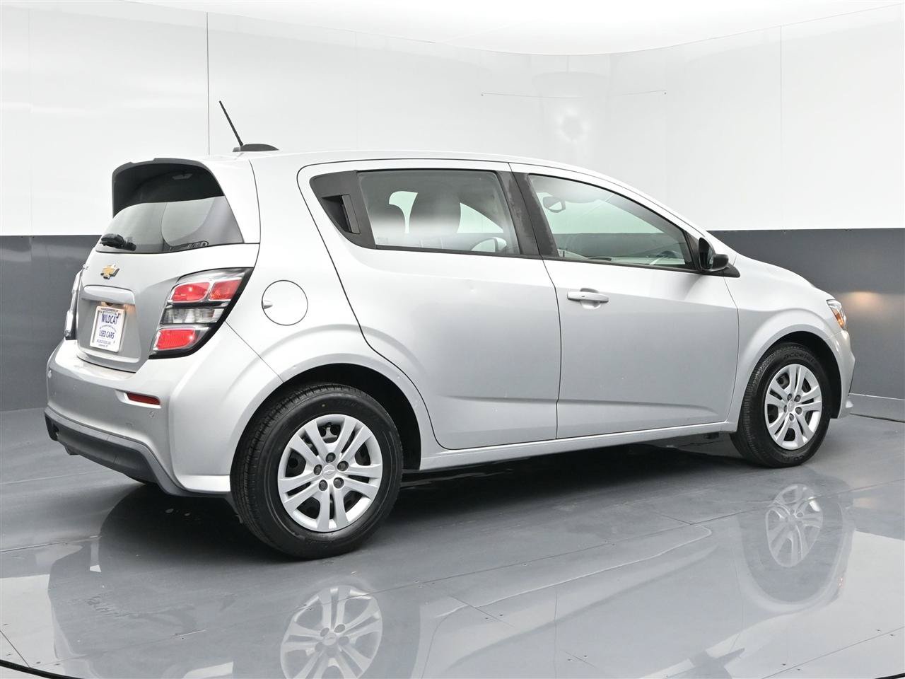 Used 2020 Chevrolet Sonic LT FWD image 5