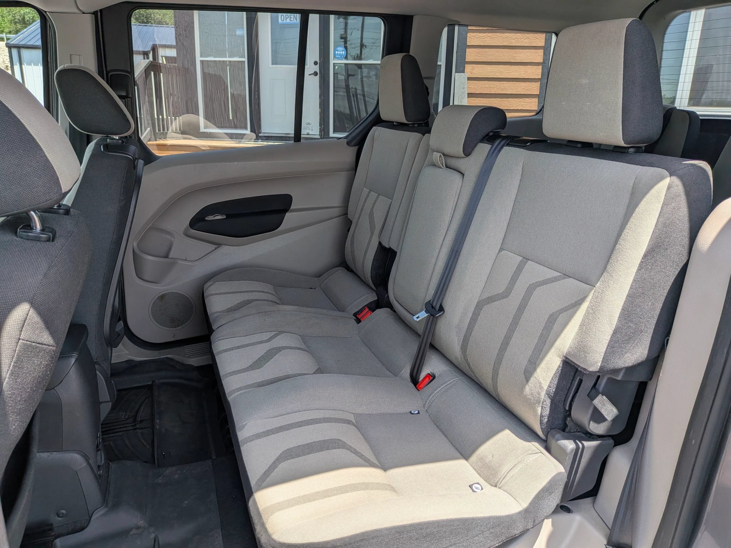 Used 2015 Ford Transit Connect XLT FWD image 24