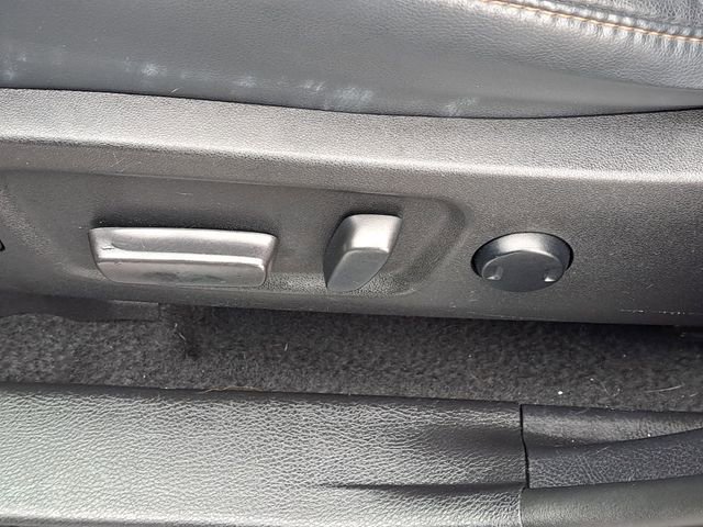 Used 2019 Toyota Highlander XLE AWD/4WD image 7
