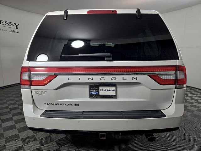 Used 2017 Lincoln Navigator L Reserve AWD/4WD image 6