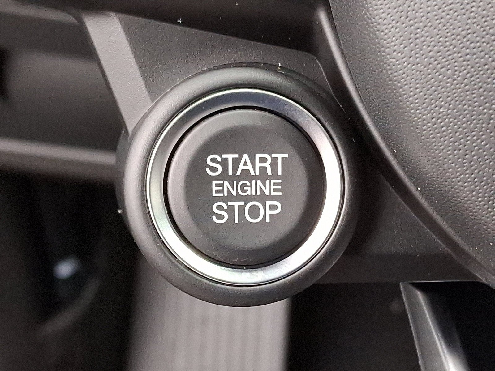 New 2025 Alfa Romeo Stelvio Sprint AWD/4WD image 16