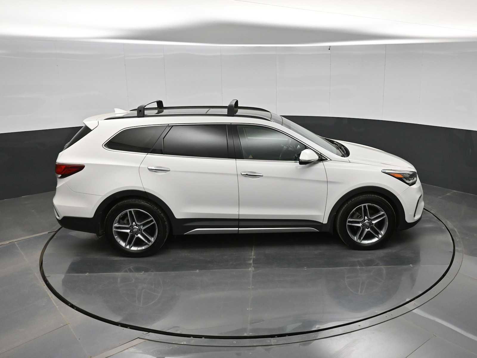 Used 2017 Hyundai Santa Fe Limited AWD/4WD image 30