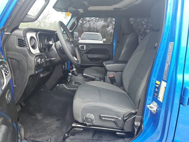 Used 2024 Jeep Wrangler Unlimited w/ Convenience Group image 5