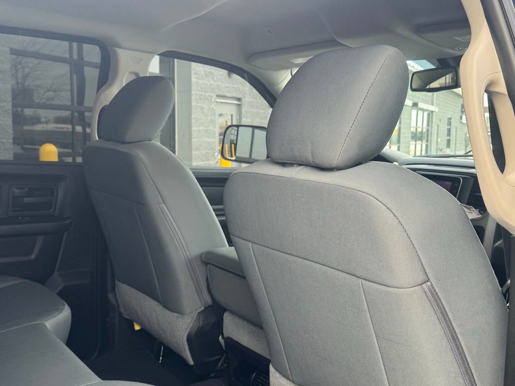 Used 2018 RAM 2500 Tradesman w/ Chrome Appearance Group image 39