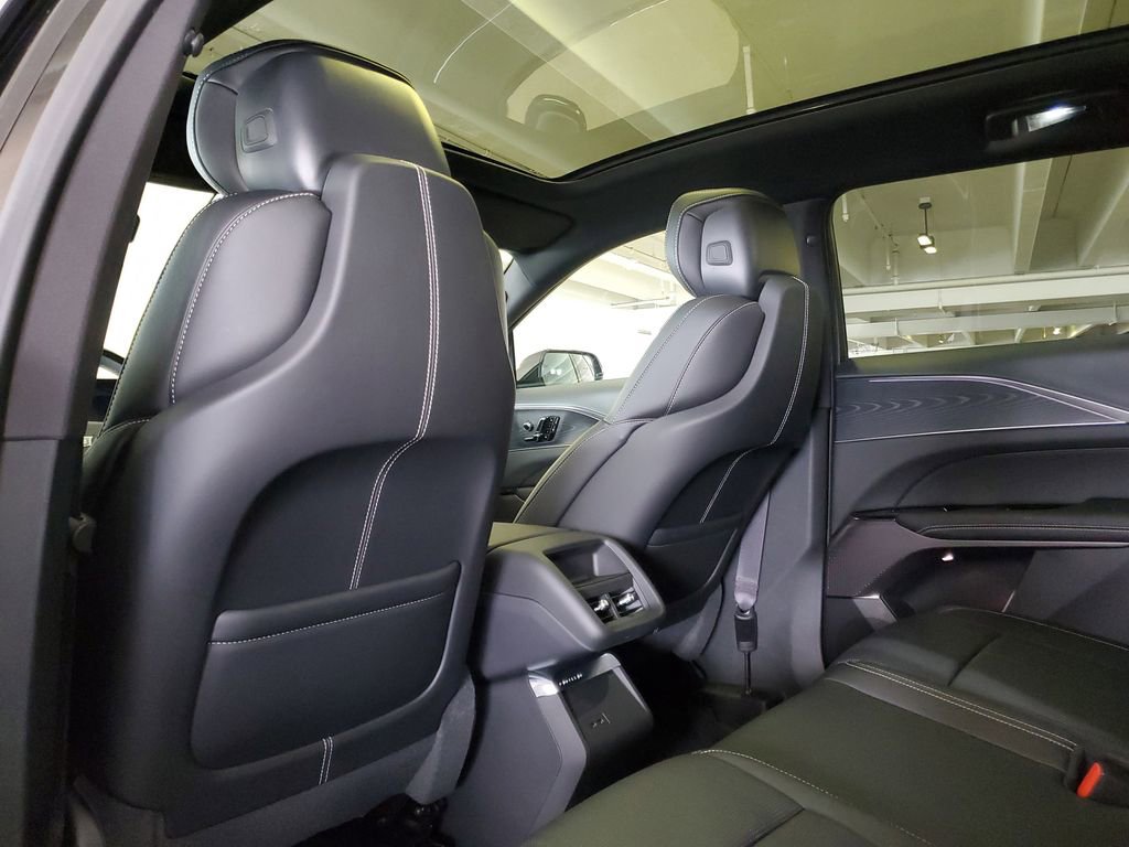 New 2026 Cadillac Lyriq Luxury RWD image 10
