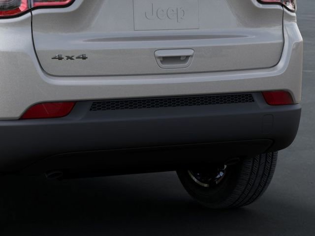 New 2026 Jeep Compass Latitude AWD/4WD image 13