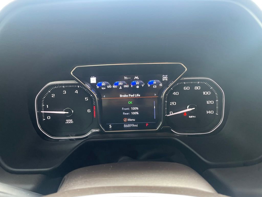 Used 2021 GMC Yukon XL SLT w/ SLT Premium Package image 15