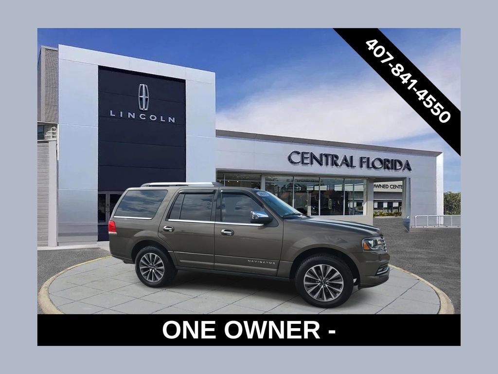 Used 2017 Lincoln Navigator Select image 1