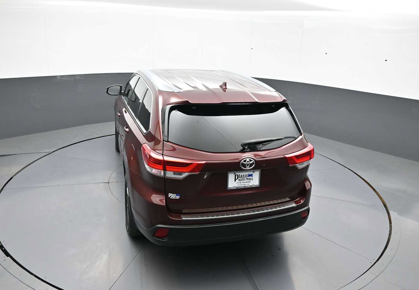 Used 2019 Toyota Highlander XLE w/ Protection Package #3 AWD/4WD image 40