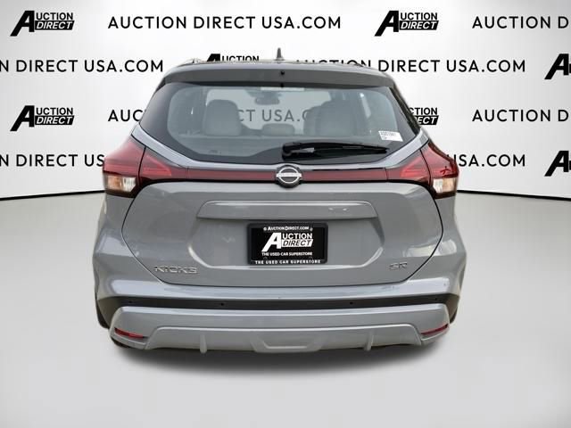 Used 2023 Nissan Kicks SR w/ SR Premium Package image 5