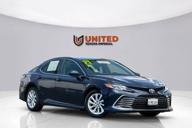 Certified 2021 Toyota Camry LE FWD image 1