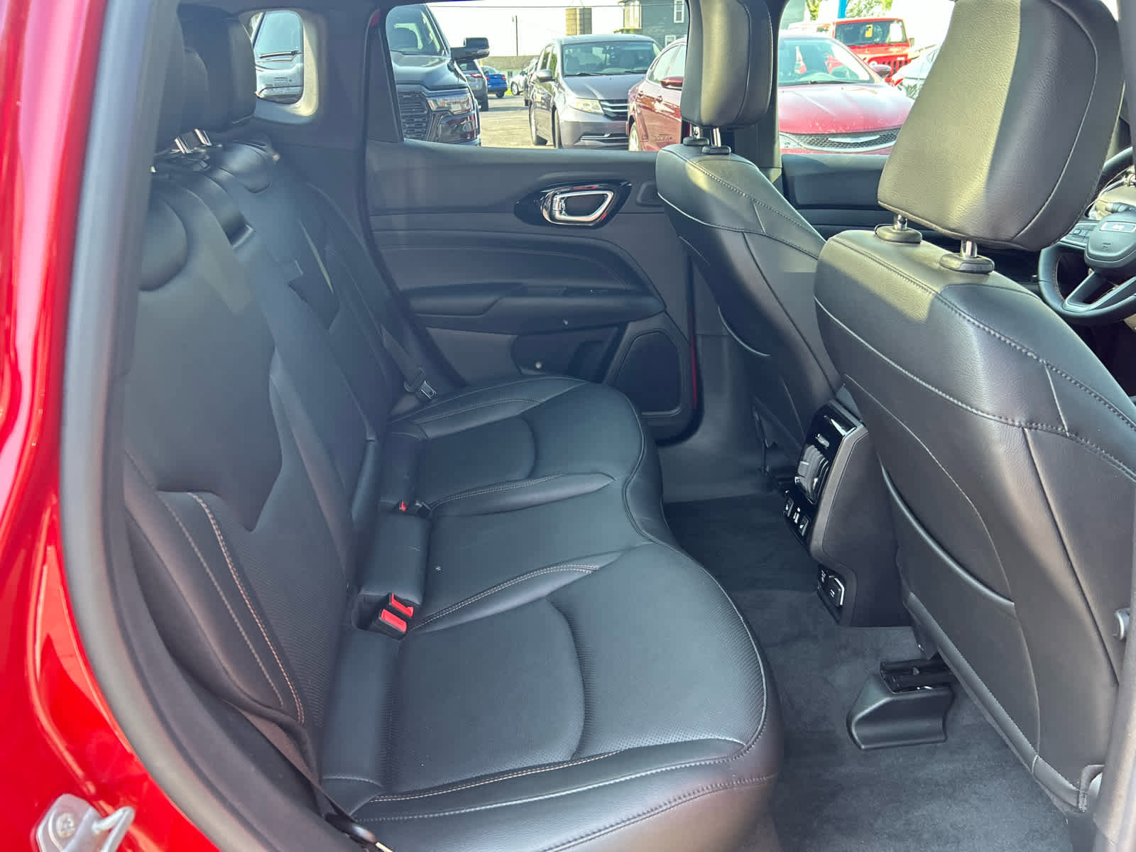 Used 2022 Jeep Compass Limited w/ (RED) Package image 26