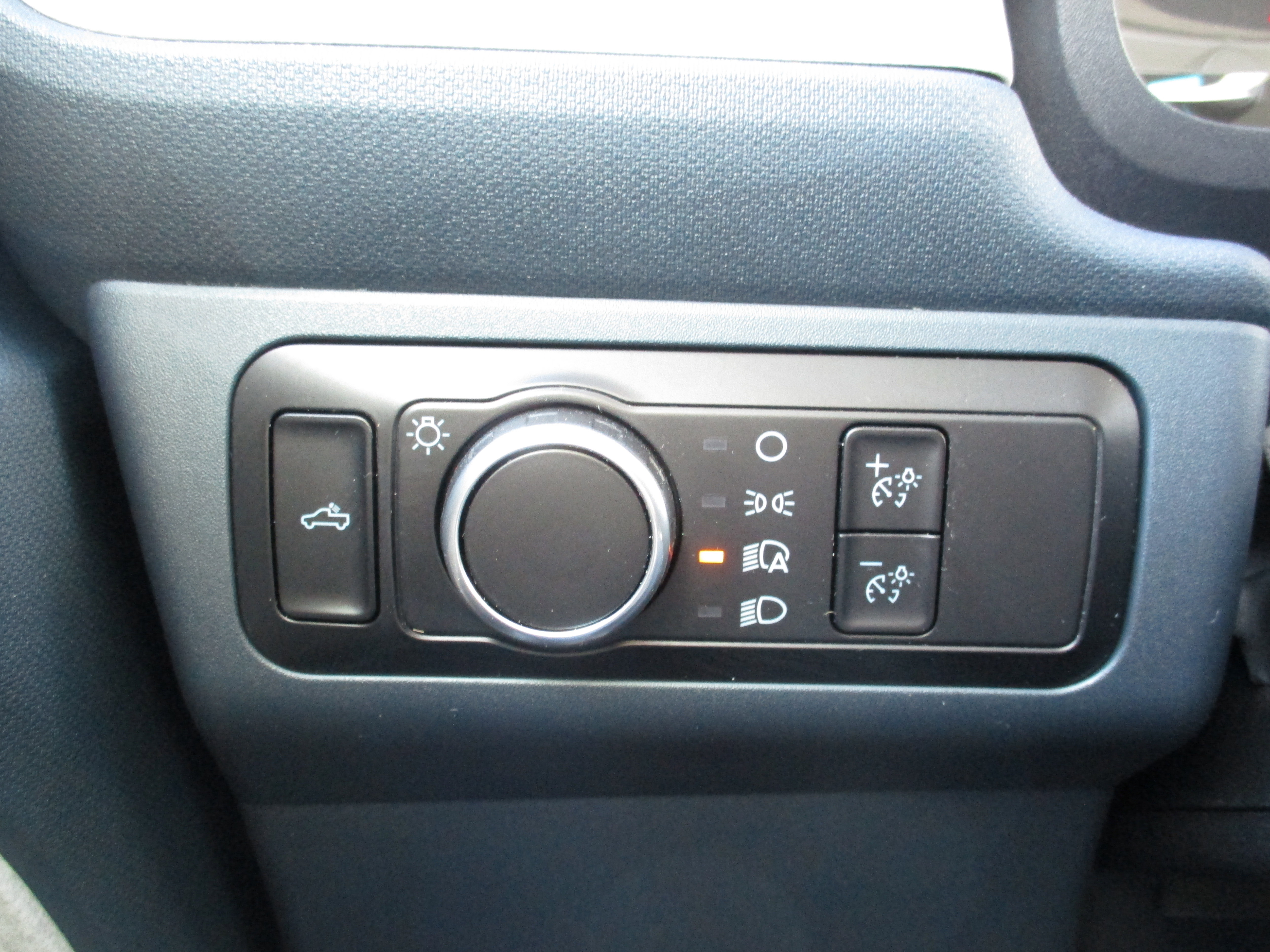 Certified 2024 Ford Maverick XLT w/ XLT Luxury Package image 18