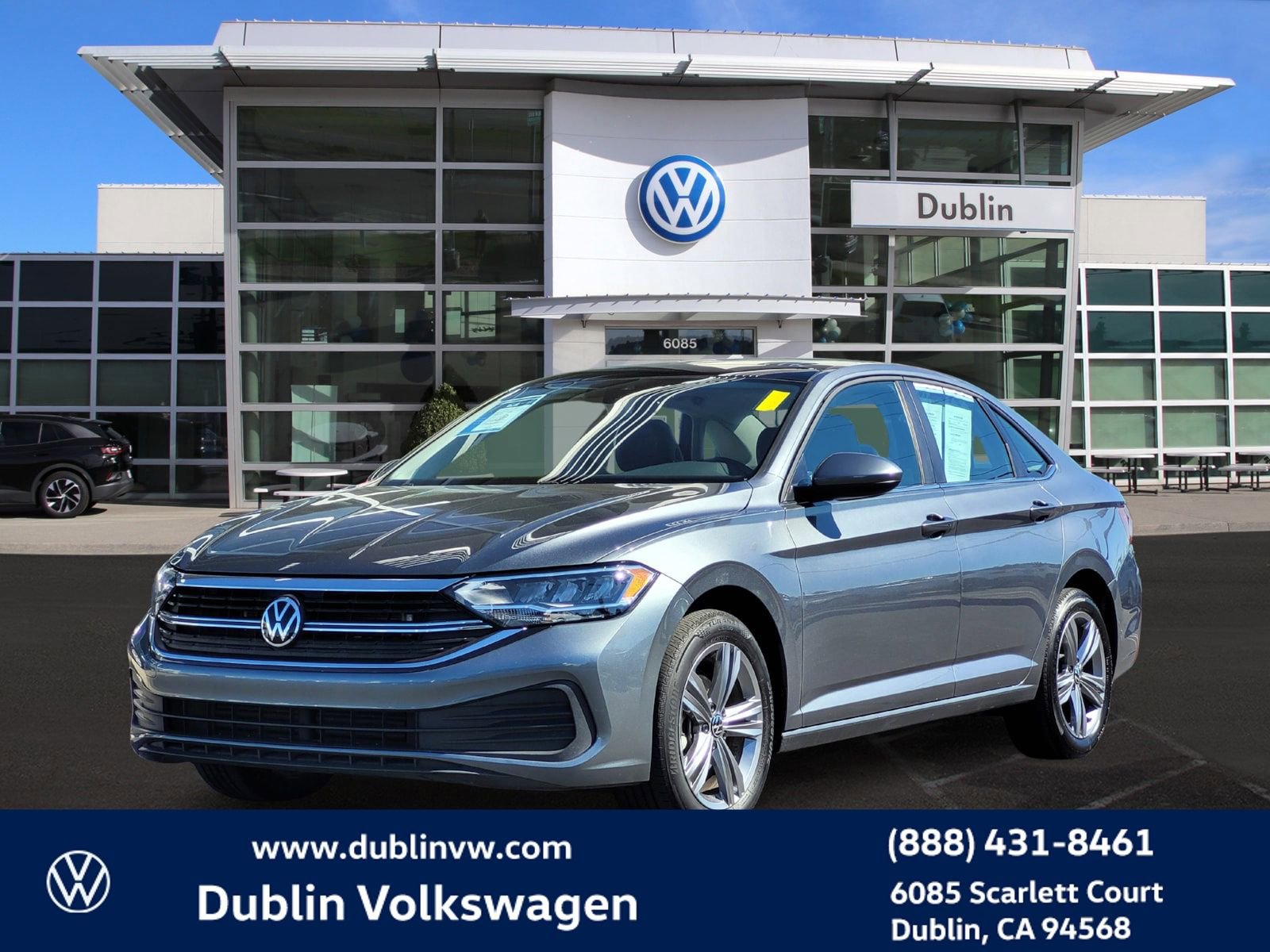 Used 2024 Volkswagen Jetta SE image 8