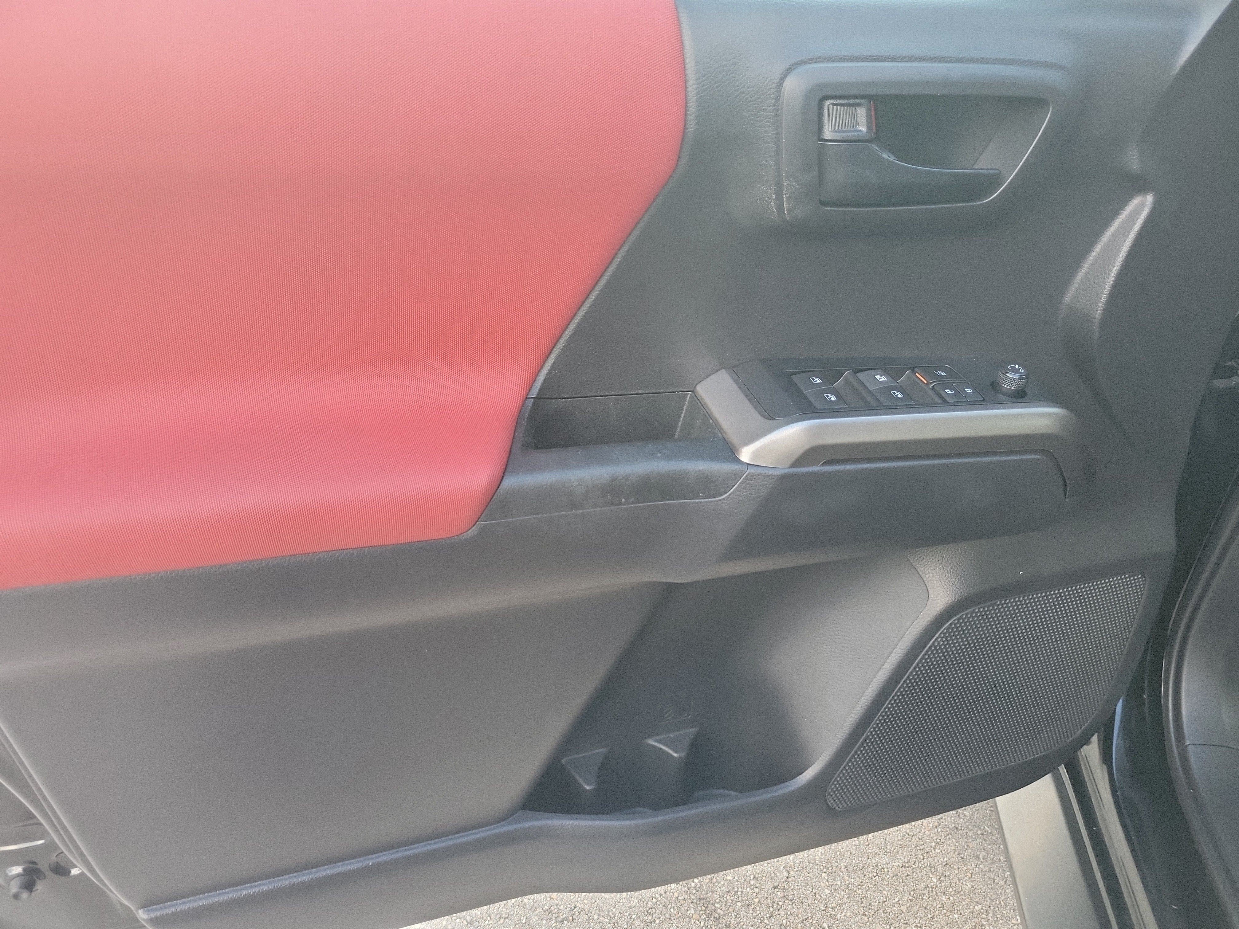 Certified 2022 Toyota Tacoma SR5 w/ Technology Package RWD image 20