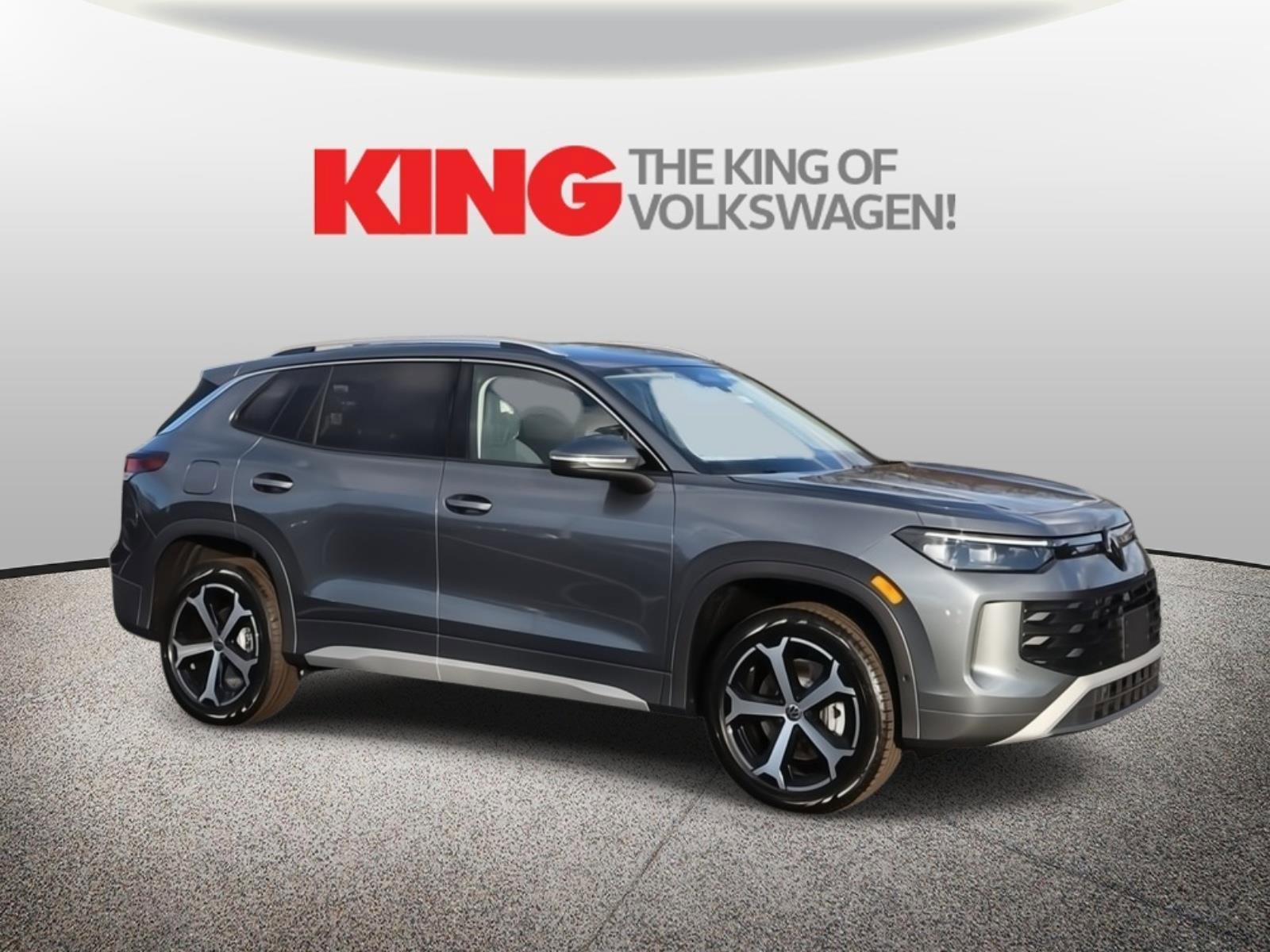 New 2026 Volkswagen Tiguan SE image 1