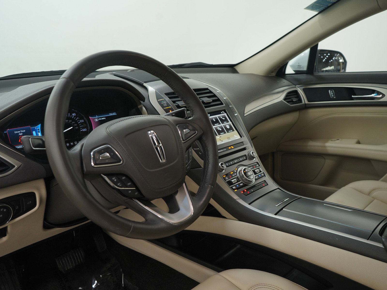 Used 2018 Lincoln MKZ Premiere image 23