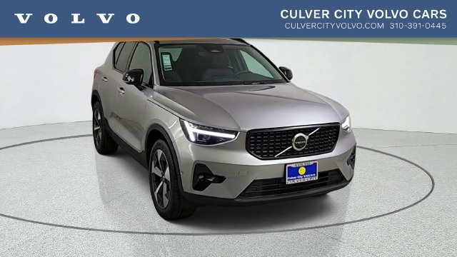 New 2026 Volvo XC40 B5 Plus w/ Protection Package Premier AWD/4WD image 1