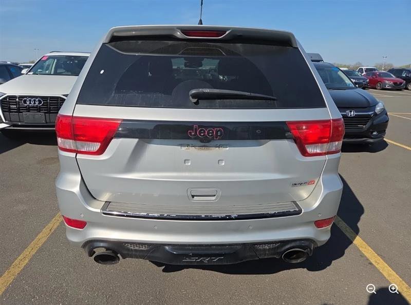 Used 2012 Jeep Grand Cherokee SRT8 w/ Luxury Group II AWD/4WD image 5