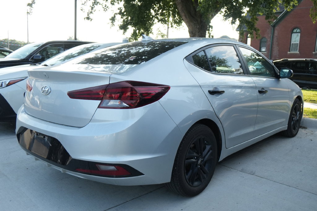 Used 2019 Hyundai Elantra SEL w/ Cargo Package FWD image 4