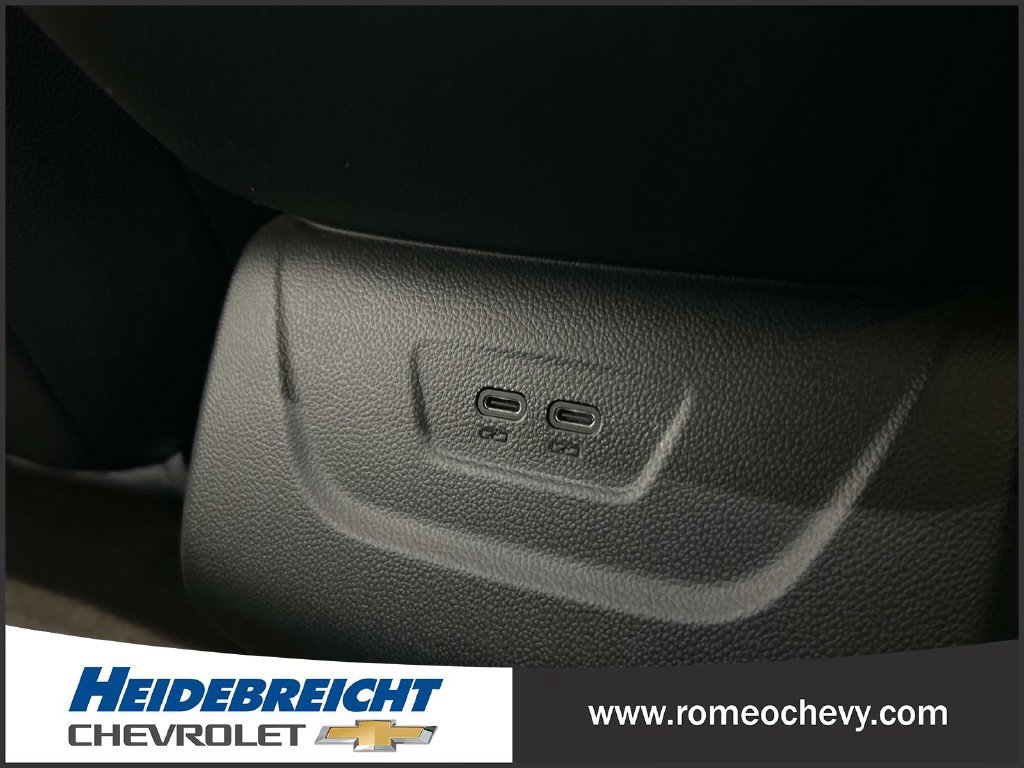 Used 2024 Chevrolet Blazer EV LT AWD/4WD image 18