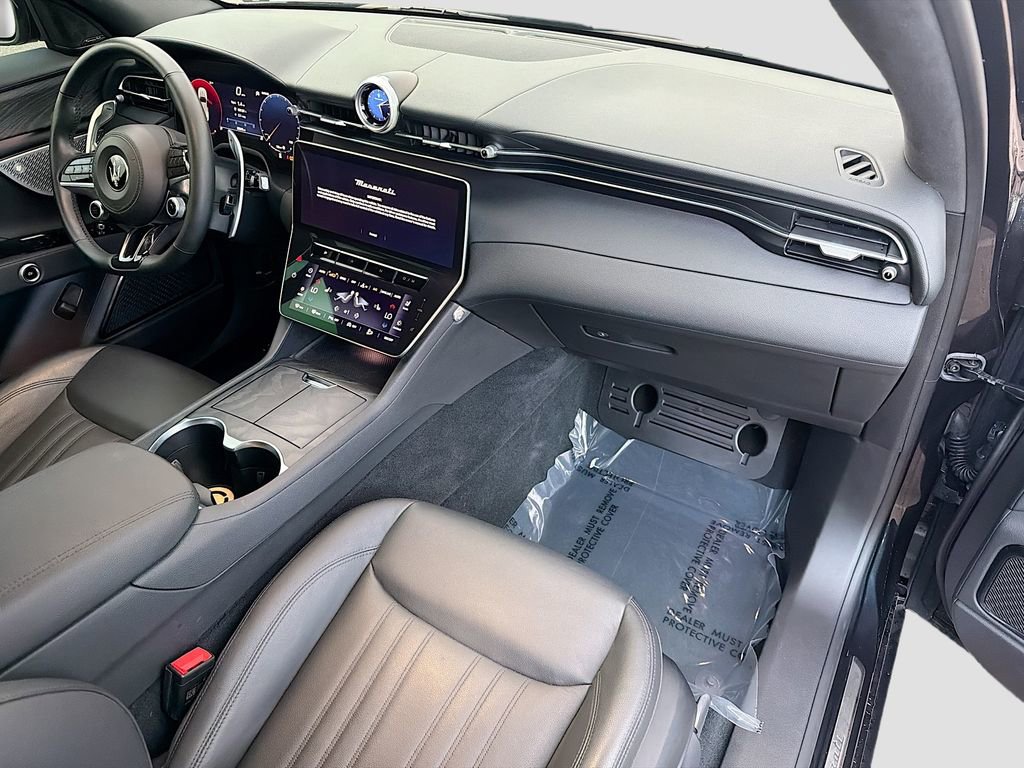 Used 2023 Maserati Grecale Modena image 14