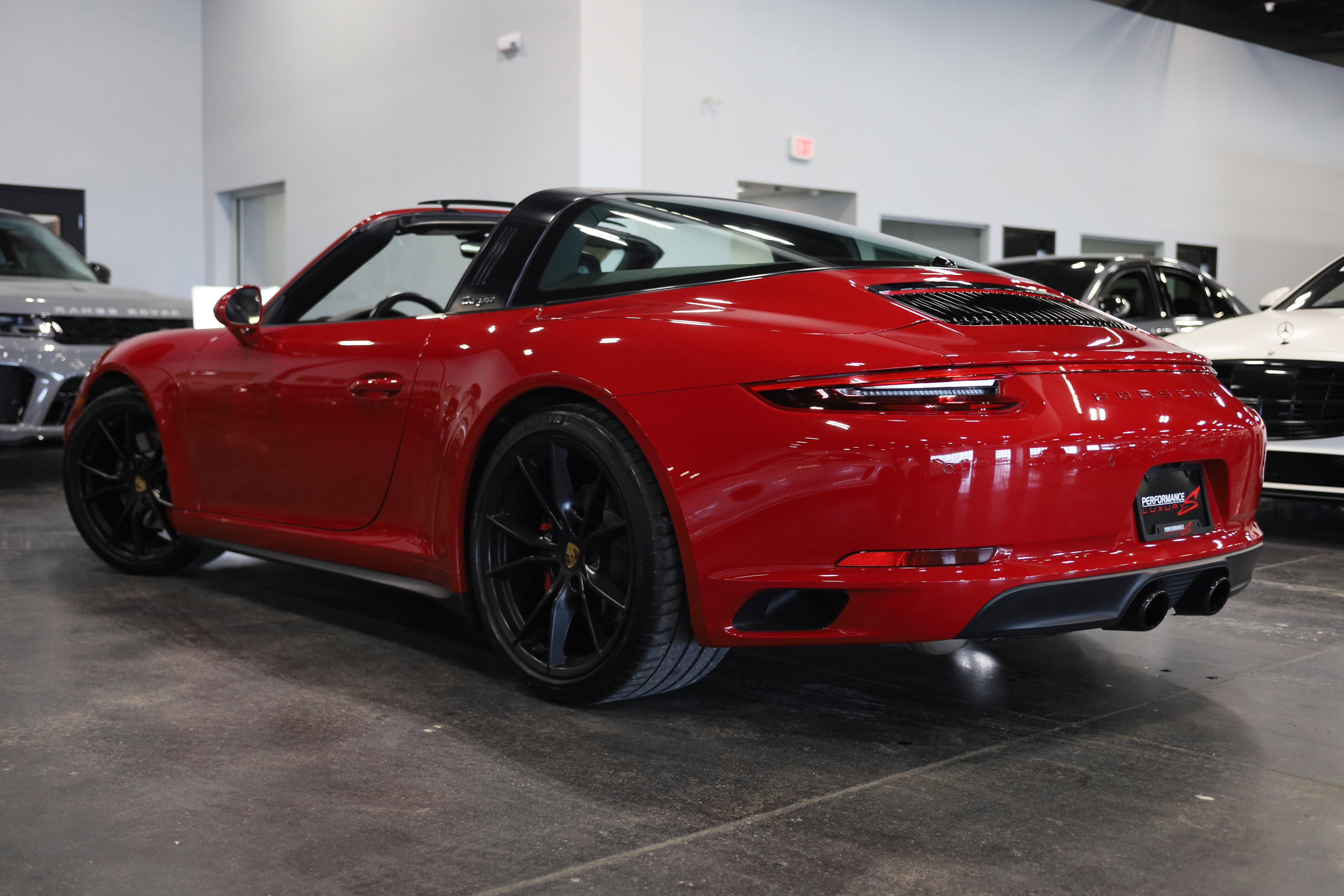 Used 2019 Porsche 911 Targa 4S image 4