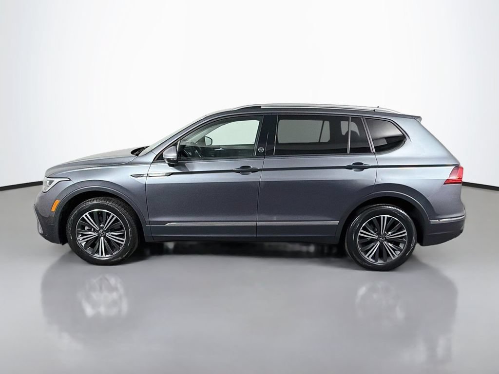 Used 2024 Volkswagen Tiguan Wolfsburg Edition FWD image 4