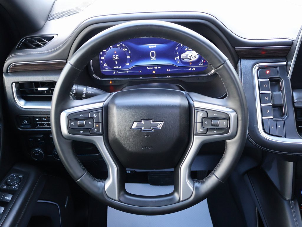 Certified 2024 Chevrolet Suburban Z71 w/ Luxury Package image 16