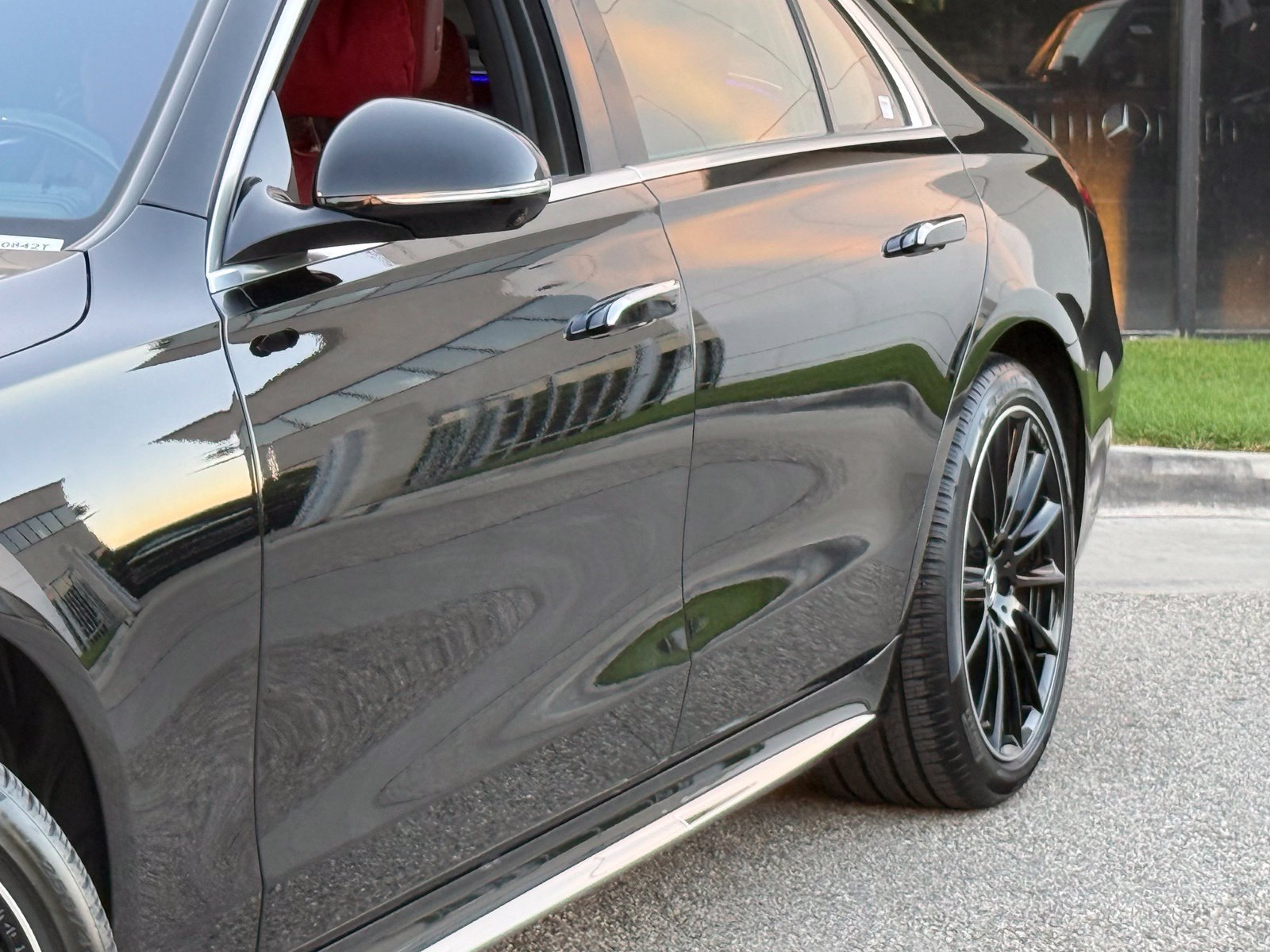Used 2026 Mercedes-Benz S 580 4MATIC Sedan image 4