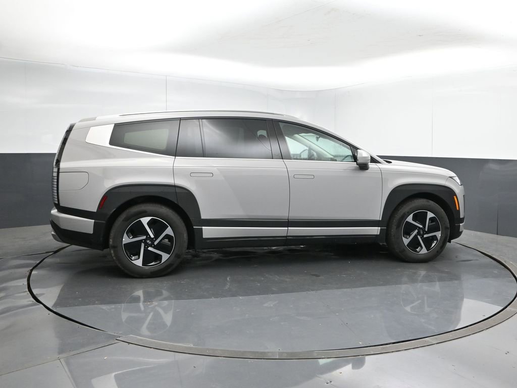 New 2026 Hyundai Ioniq 9 SE image 6