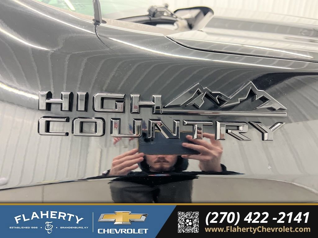 Used 2024 Chevrolet Silverado 1500 High Country w/ Midnight Edition image 18