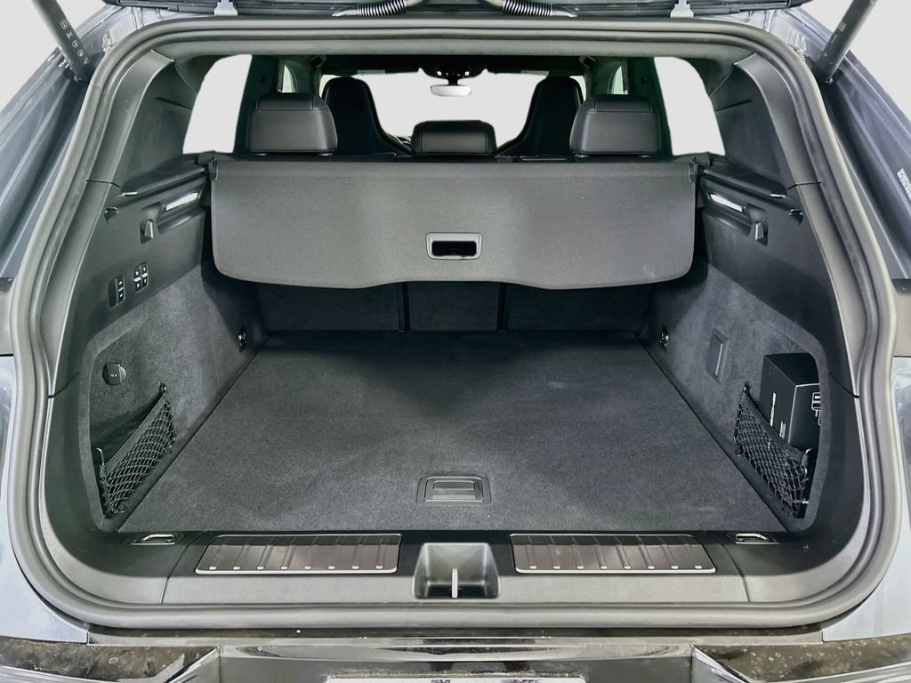 New 2026 Porsche Cayenne Turbo AWD/4WD image 28