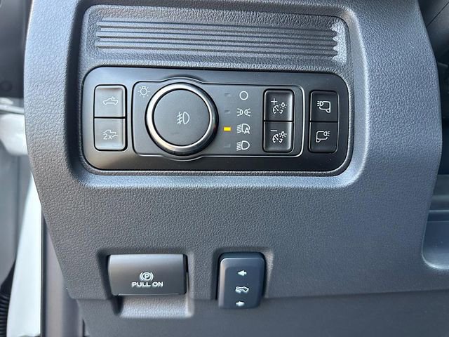 New 2026 Ford F350 Lariat w/ Black Appearance Package image 20