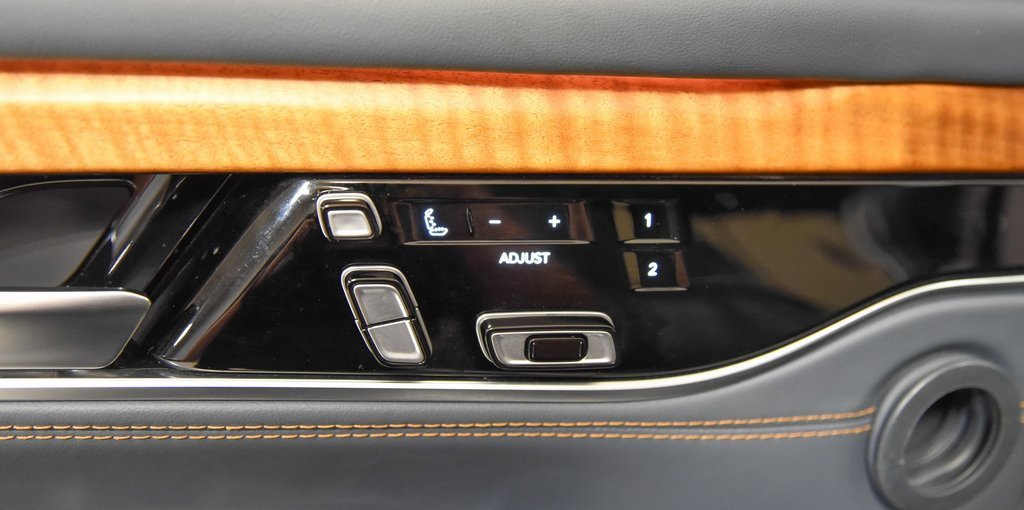 Used 2022 Jeep Grand Wagoneer Series II w/ Premium Group II image 15