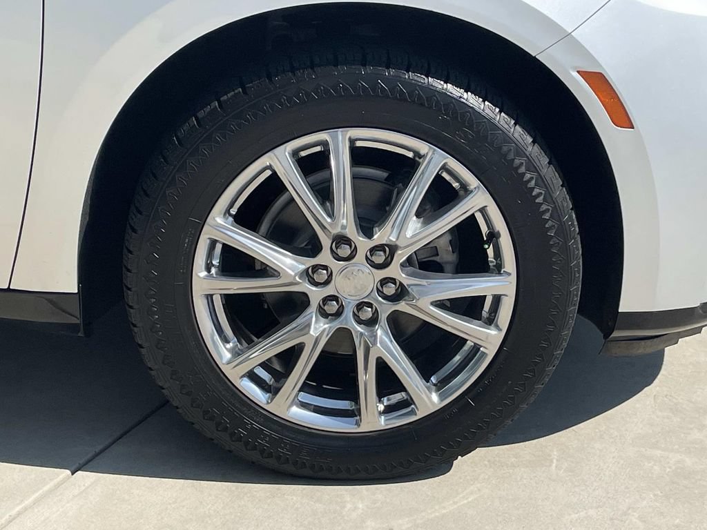 Used 2022 Buick Enclave Premium FWD image 8