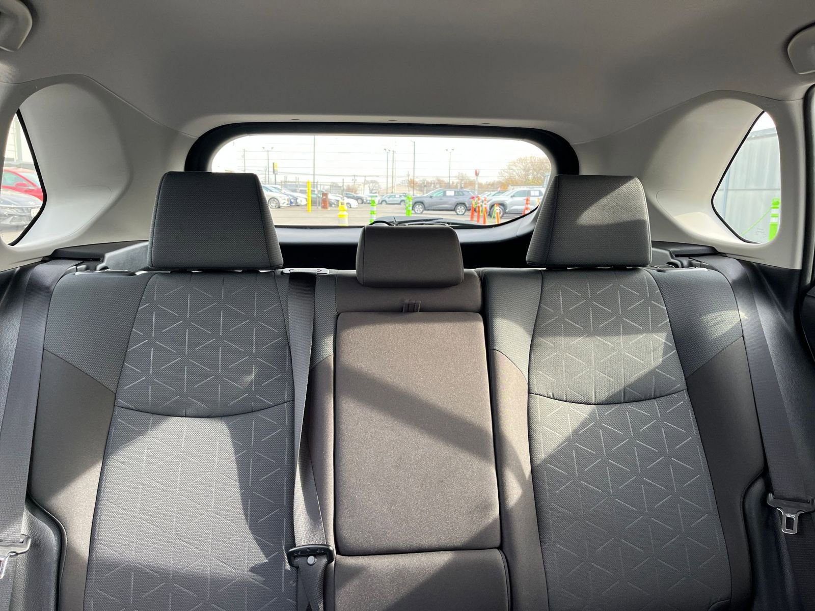 Used 2025 Toyota RAV4 XLE image 38