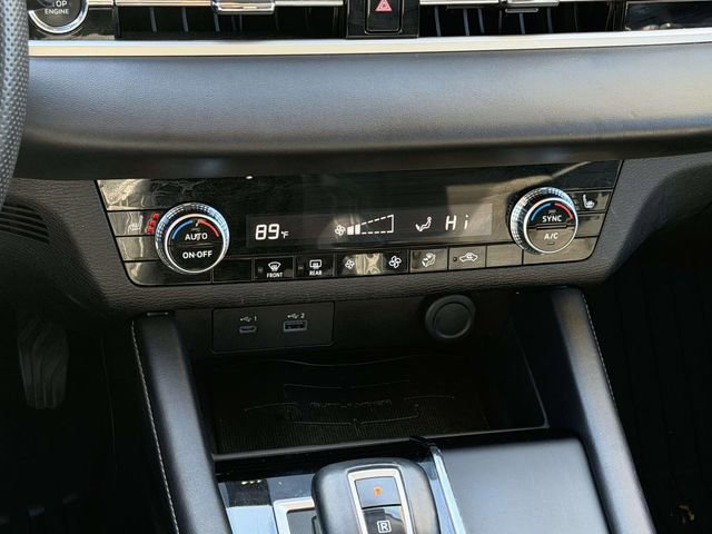 Used 2023 Mitsubishi Outlander SE image 10