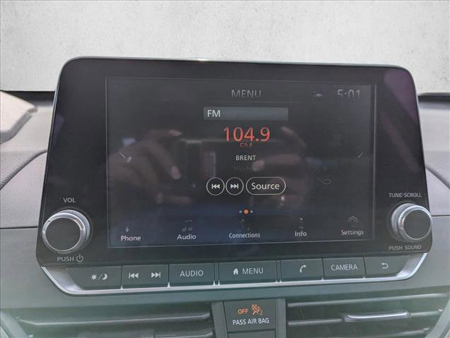 Used 2025 Nissan Altima 2.5 SV image 17