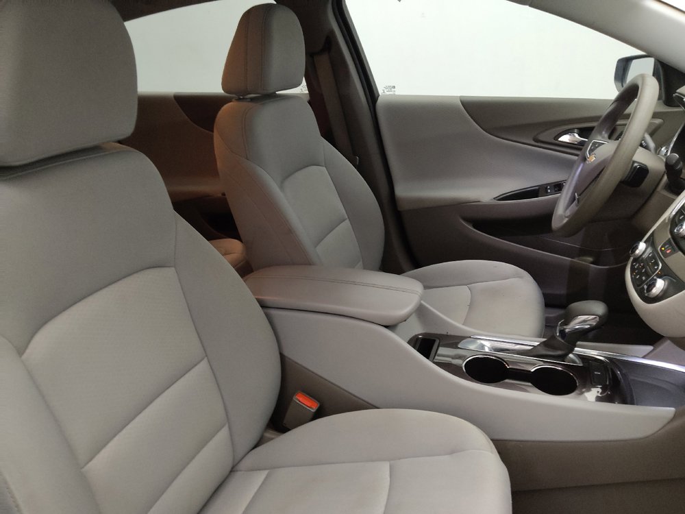 Used 2021 Chevrolet Malibu LT FWD image 21