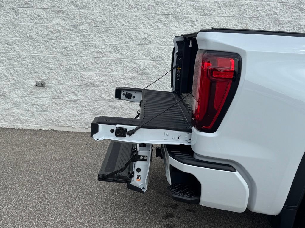 Used 2026 GMC Sierra 1500 Denali AWD/4WD image 5