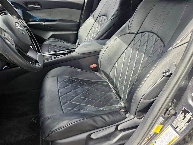 Used 2019 Toyota C-HR XLE image 15