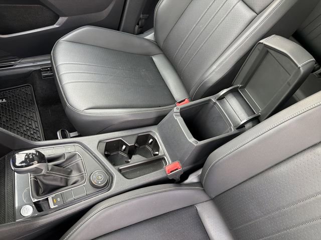Used 2023 Volkswagen Tiguan SE R-Line image 22