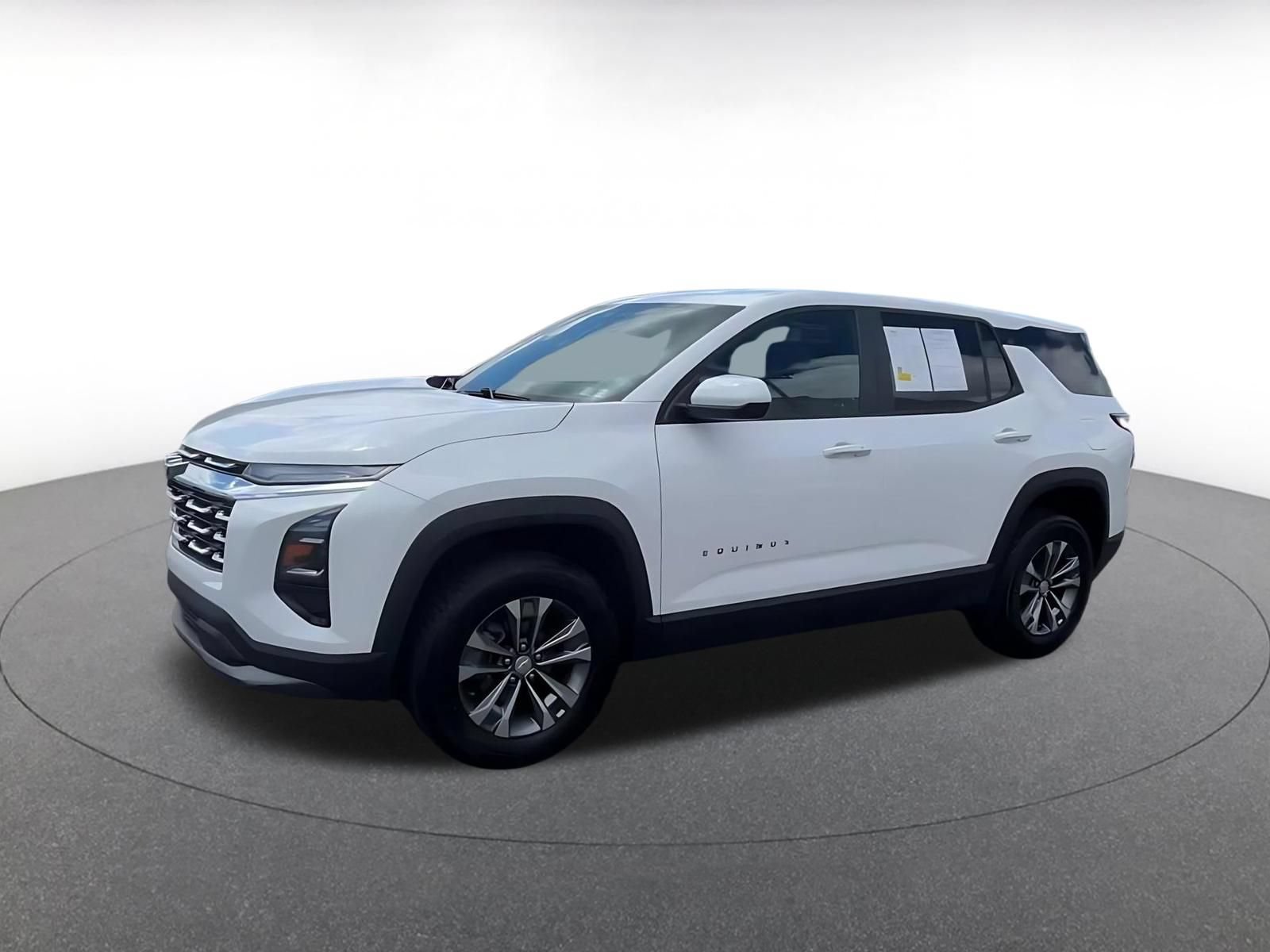 Used 2025 Chevrolet Equinox LT FWD image 7